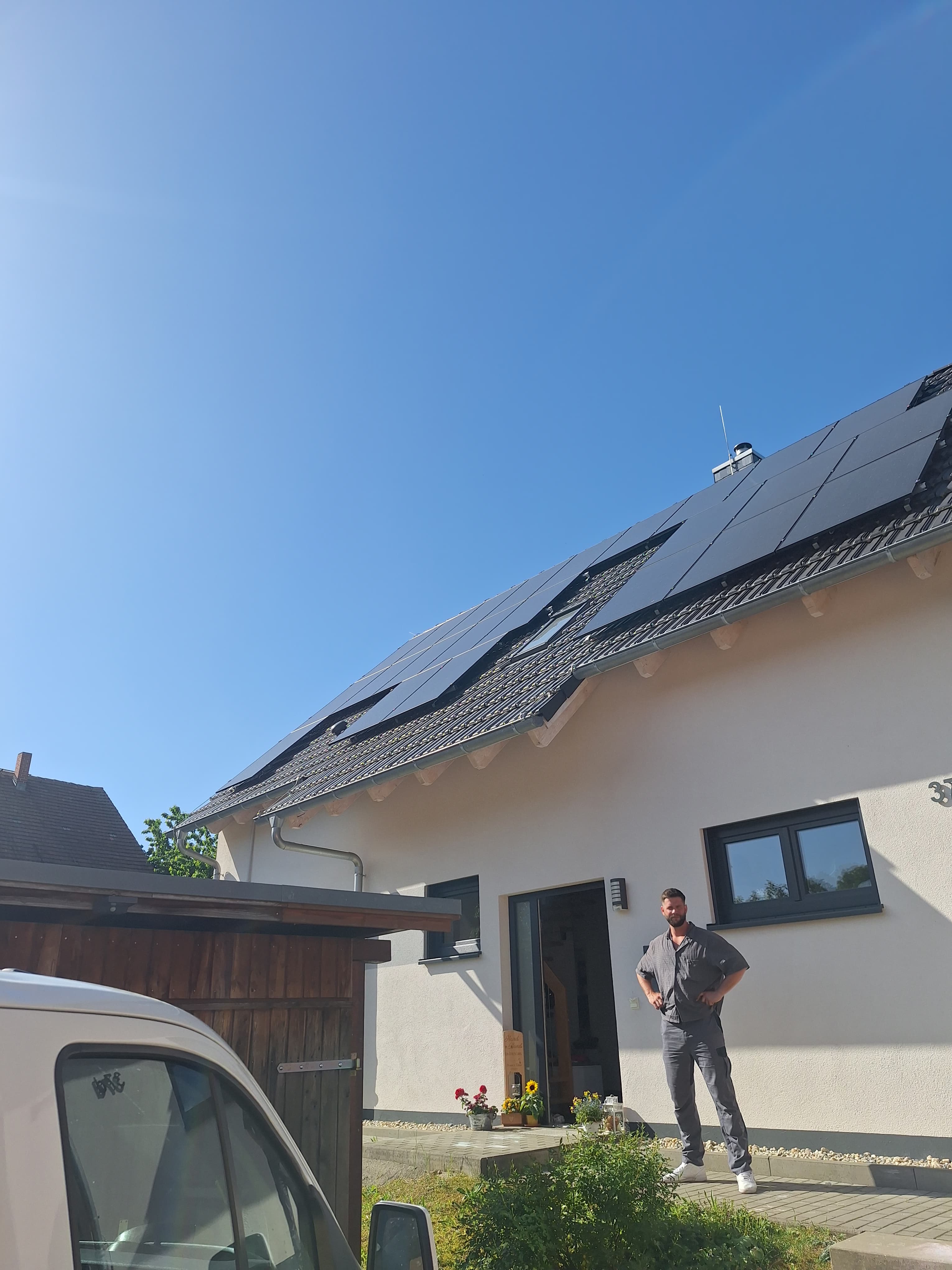 Solaranlage auf Einfamilienhaus, installiert von AC Schumacher in Sachsen